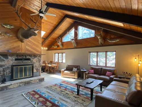 Elk House Vaction Rental VRBO near Glacier National park